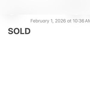 SOLD DO NOT BUY (can’t delete listing until offers expire)